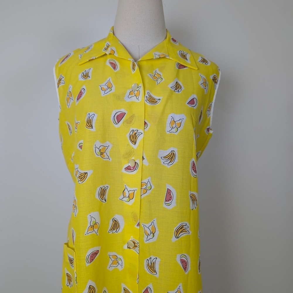 Yellow Fruit Duster Pajamas Button Down Size Medium Midi (v) - Picture 9 of 11